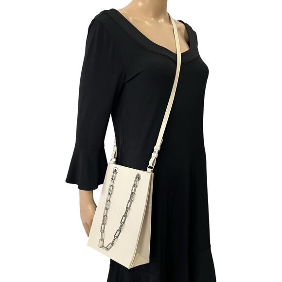 Fendi Leather Shopping Two-Way Tote - Picture 3 of 9